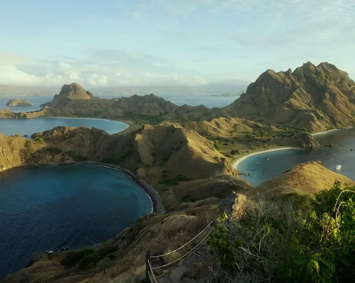 The three bays of Padar Island